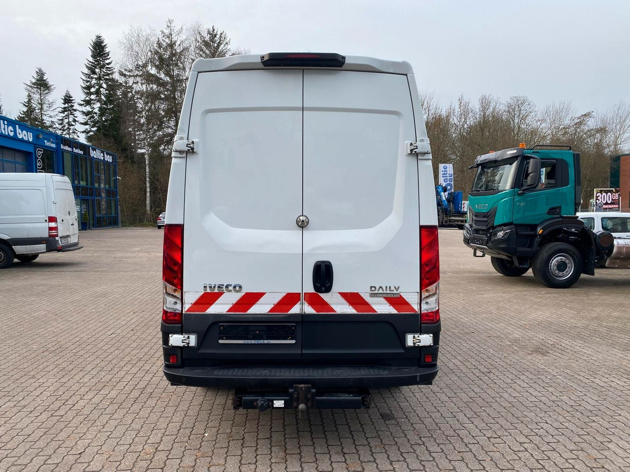 Iveco Daily 50C18HA8V 3520L *AHK* KLIMA*Sitzheizung... - Panel van: picture 5 Iveco Daily 50C18HA8V 3520L *AHK* KLIMA*Sitzheizung... - Panel van: picture 5