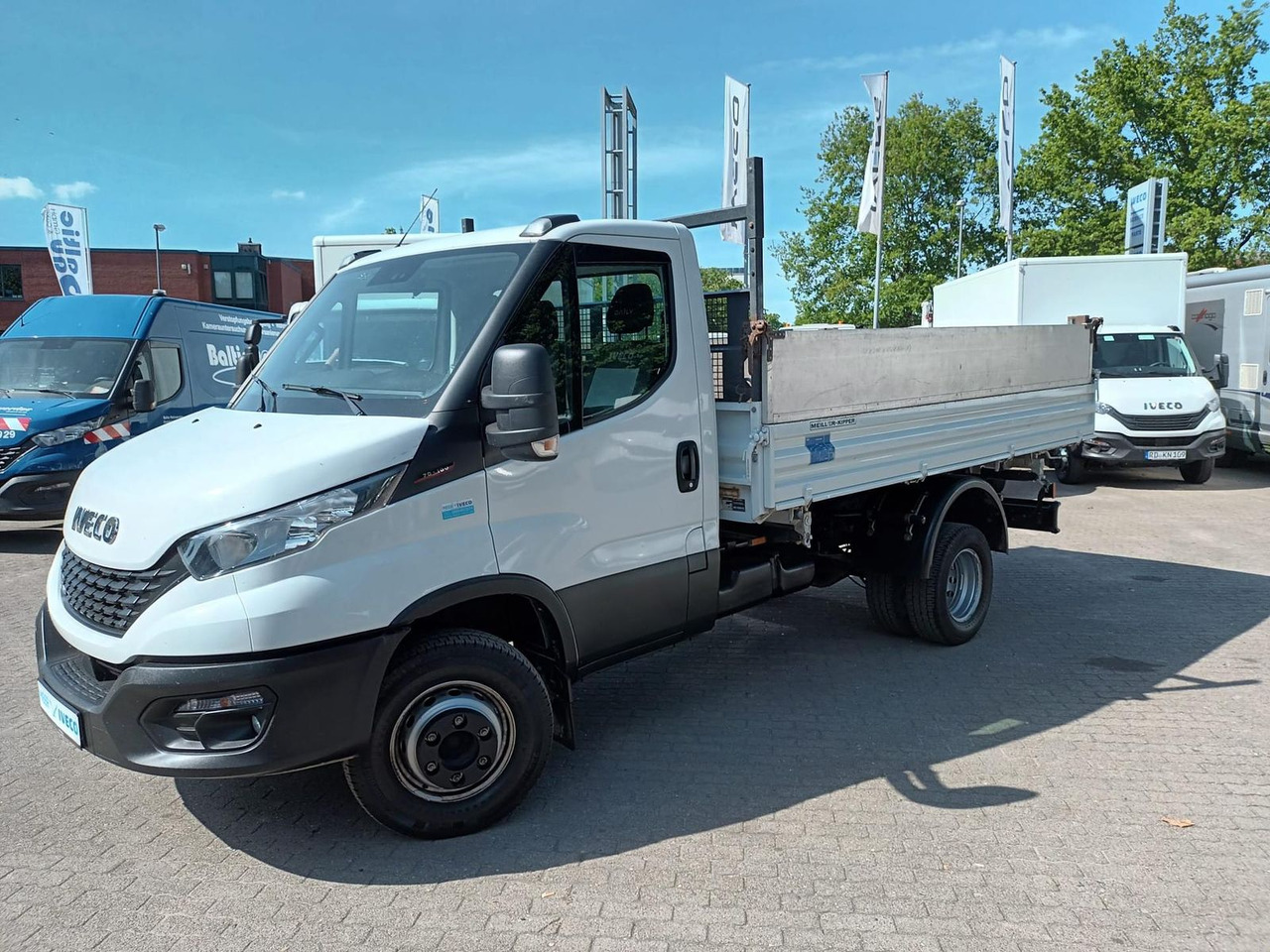 Iveco Daily 70C18H Meiler Dreiseitenkipper, AHK, Klima - Tipper van: picture 1 Iveco Daily 70C18H Meiler Dreiseitenkipper, AHK, Klima - Tipper van: picture 1