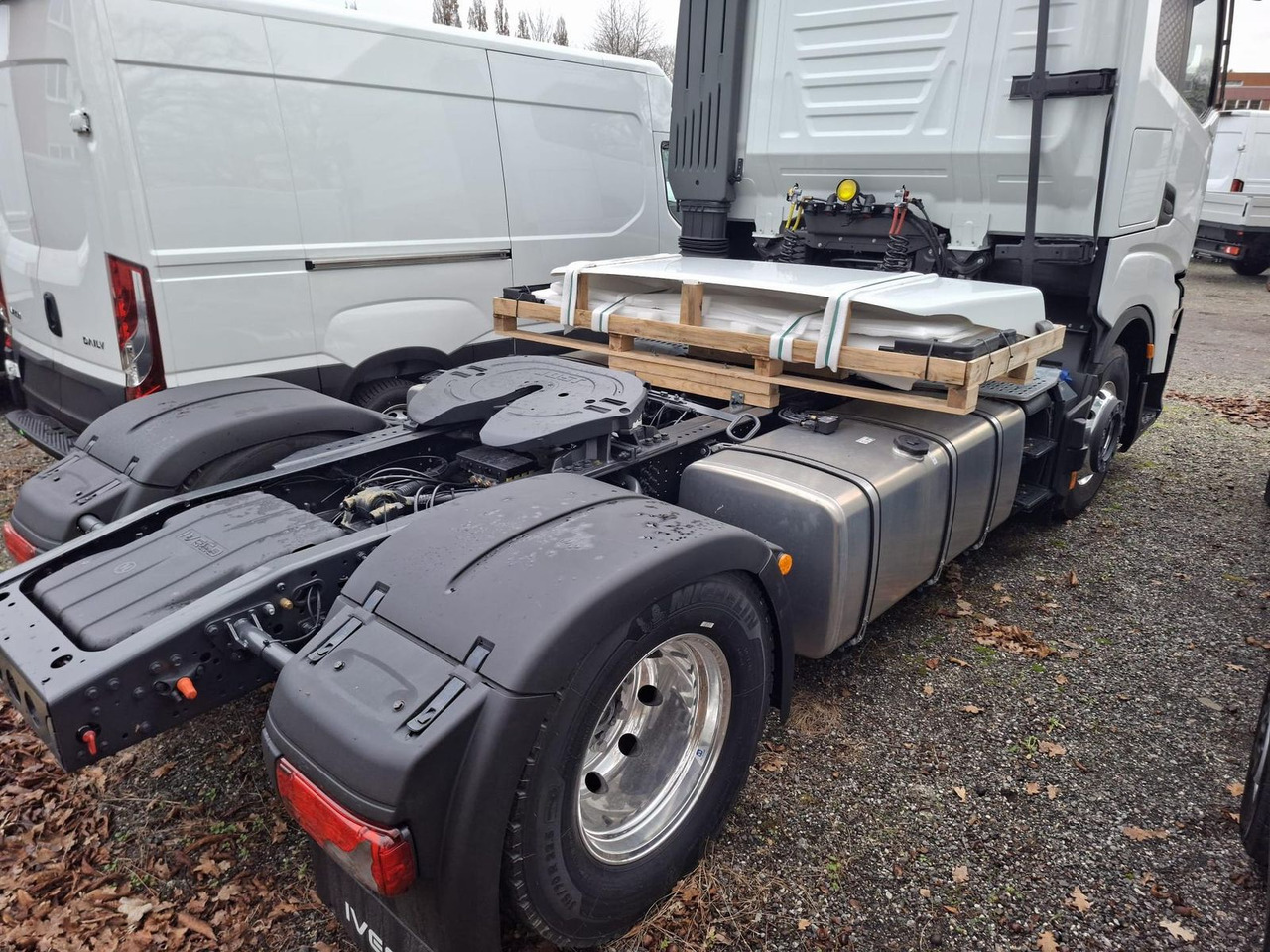 Iveco AT440X58T/P Sattelzug *Mirror Cams*Kamera*Radio* - Tractor truck: picture 4 Iveco AT440X58T/P Sattelzug *Mirror Cams*Kamera*Radio* - Tractor truck: picture 4