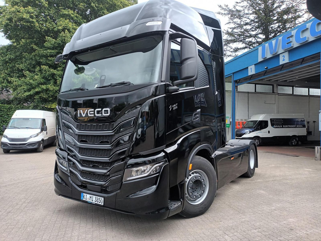Iveco X-Way S-Way Sattelzugmaschine 500PS 18-20t zG... - Tractor truck: picture 1 Iveco X-Way S-Way Sattelzugmaschine 500PS 18-20t zG... - Tractor truck: picture 1