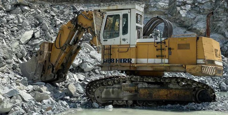 Liebherr R974 – shovel excavator / Hochlöffelbagger - Excavator: picture 1 Liebherr R974 – shovel excavator / Hochlöffelbagger - Excavator: picture 1