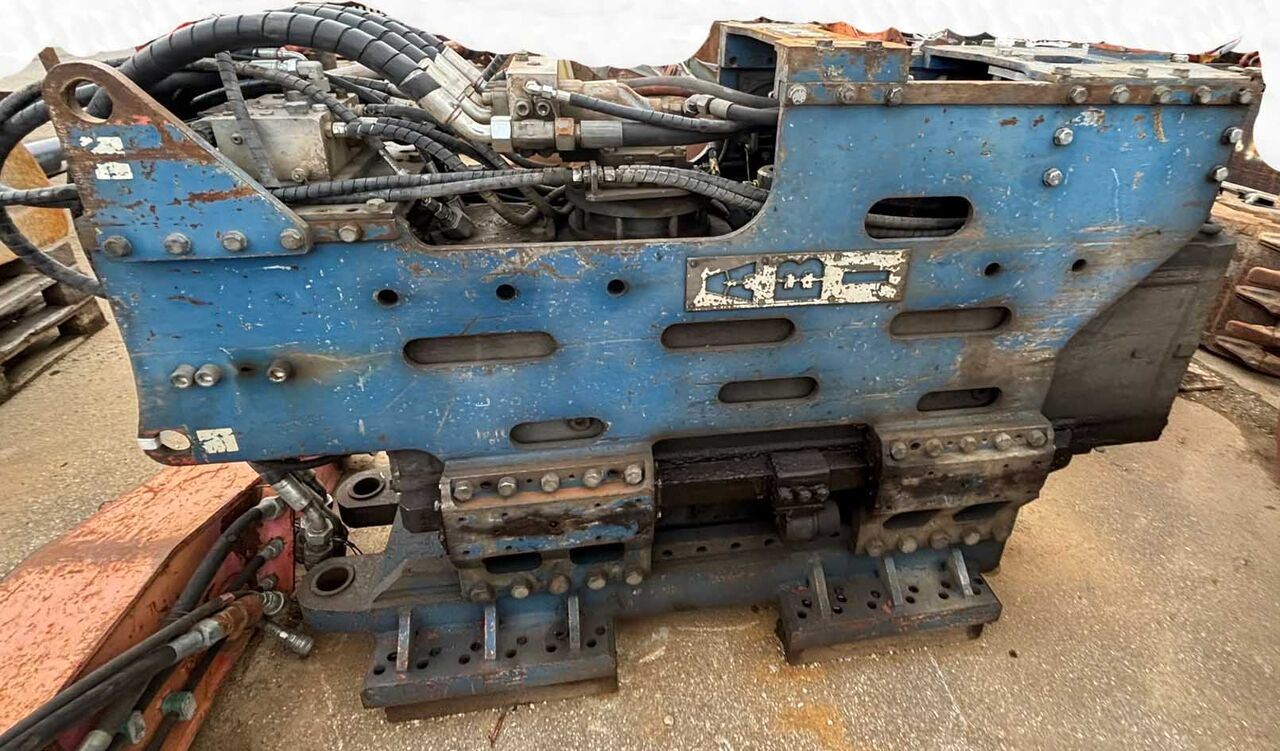 Sennebogen ZR28 – Piling Rig / Rammgerät - Drilling machine: picture 2 Sennebogen ZR28 – Piling Rig / Rammgerät - Drilling machine: picture 2