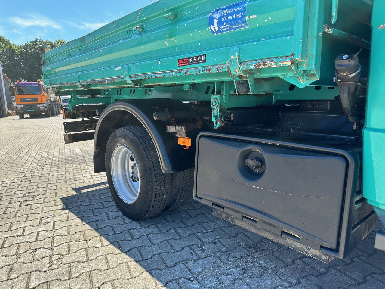 Tipper Mercedes-Benz 814 D Vario DOKA 3-Seiten-Kipper Meiller: picture 11