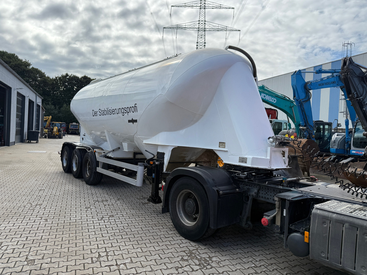 Spitzer SF24/34 3-Achs Siloauflieger - Silo semi-trailer: picture 3 Spitzer SF24/34 3-Achs Siloauflieger - Silo semi-trailer: picture 3