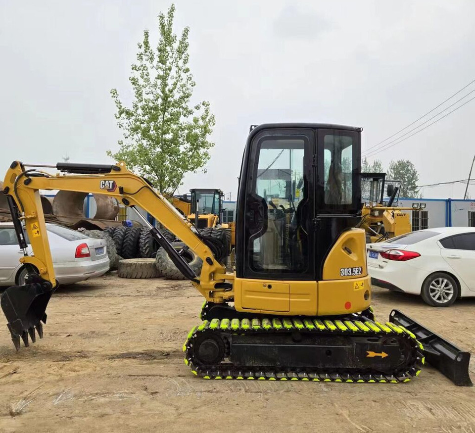 Caterpillar 305.5E2 with Rubber Track - Mini excavator: picture 4 Caterpillar 305.5E2 with Rubber Track - Mini excavator: picture 4