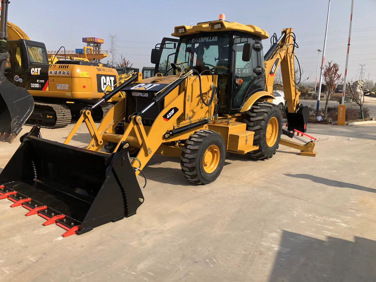 Caterpillar 420F - Backhoe loader: picture 4 Caterpillar 420F - Backhoe loader: picture 4