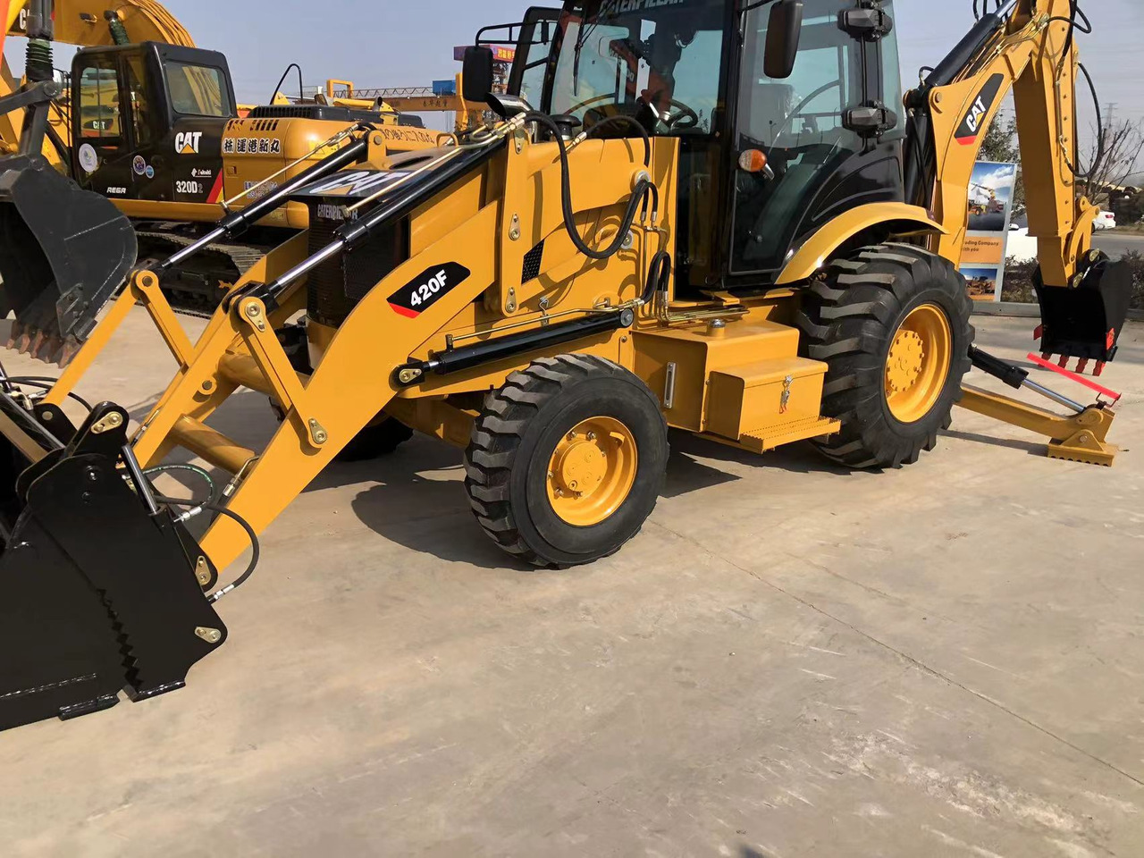 Caterpillar 420F - Backhoe loader: picture 1 Caterpillar 420F - Backhoe loader: picture 1