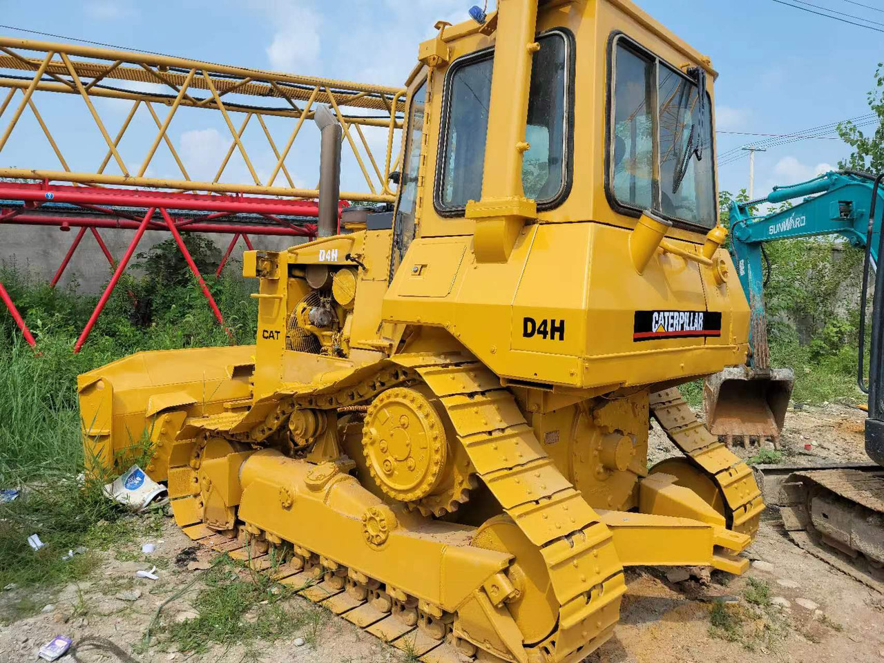 Caterpillar D4H - Bulldozer: picture 1 Caterpillar D4H - Bulldozer: picture 1