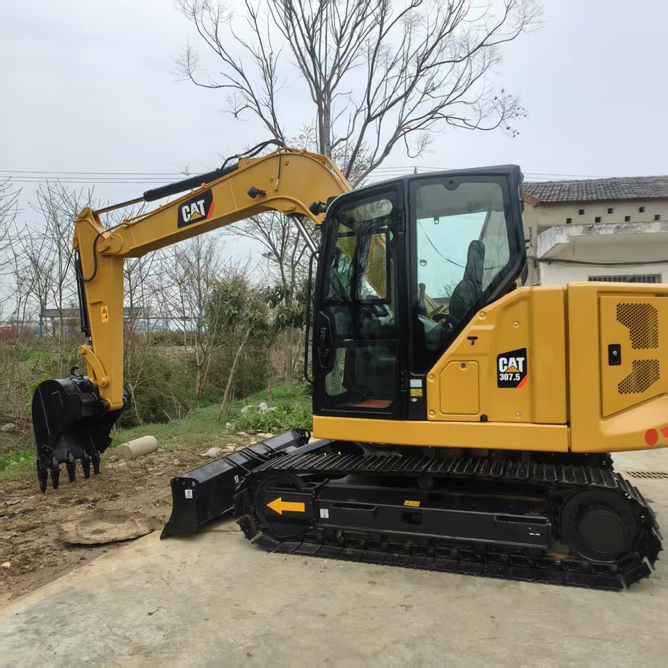 Construction machinery Caterpillar 307.5: picture 1