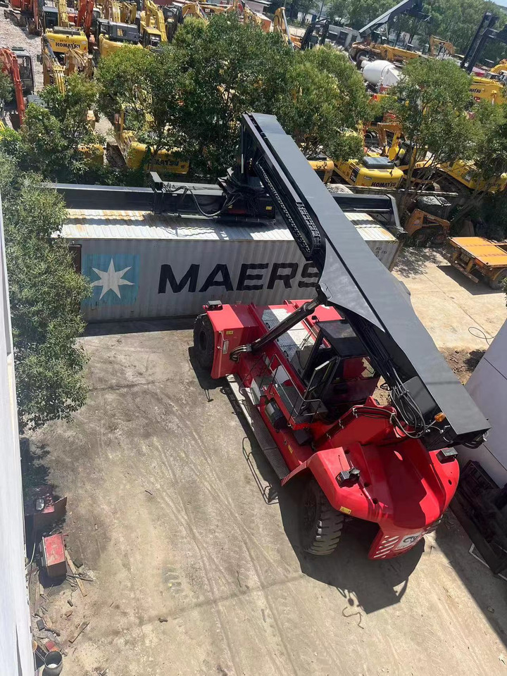 Kalmar DRD450 - Mobile crane: picture 3 Kalmar DRD450 - Mobile crane: picture 3