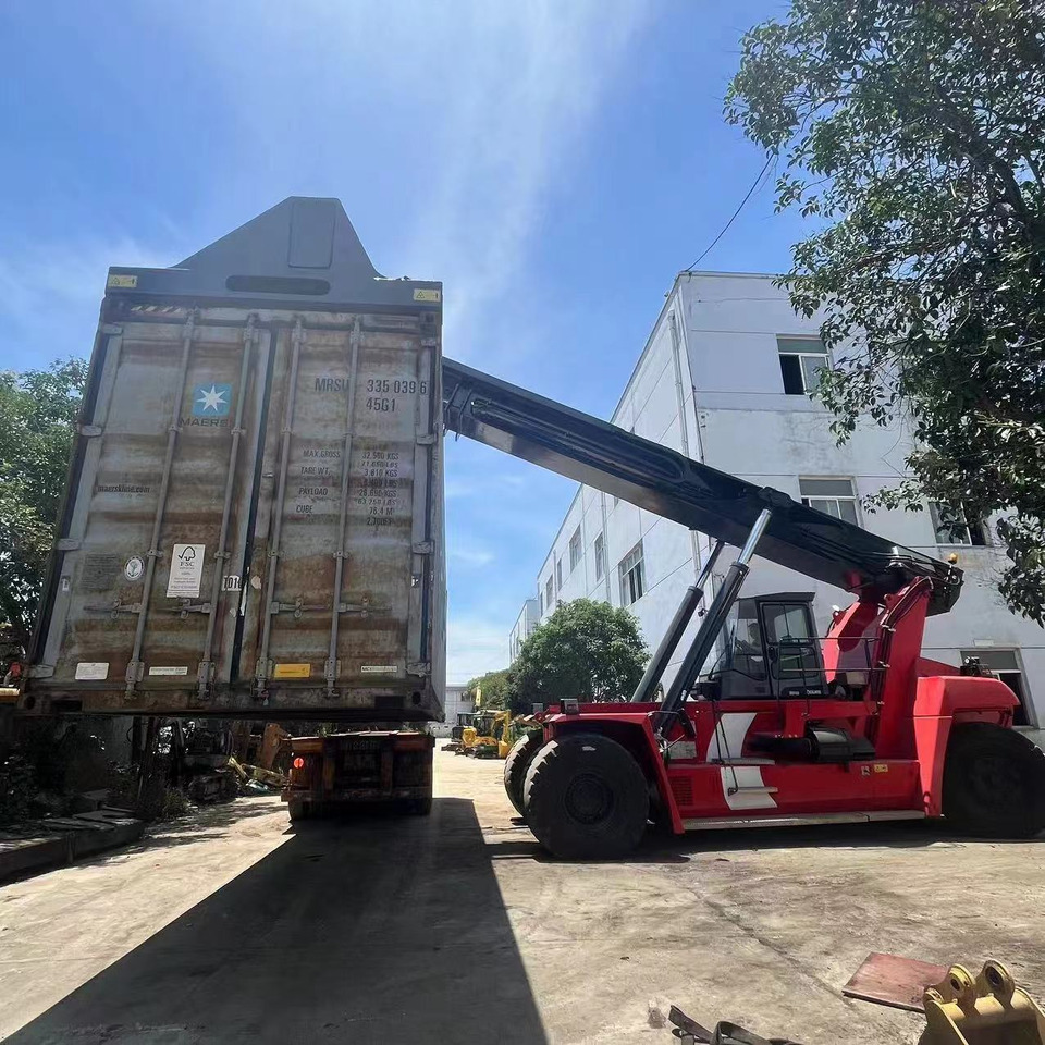 Kalmar DRD450 - Mobile crane: picture 4 Kalmar DRD450 - Mobile crane: picture 4