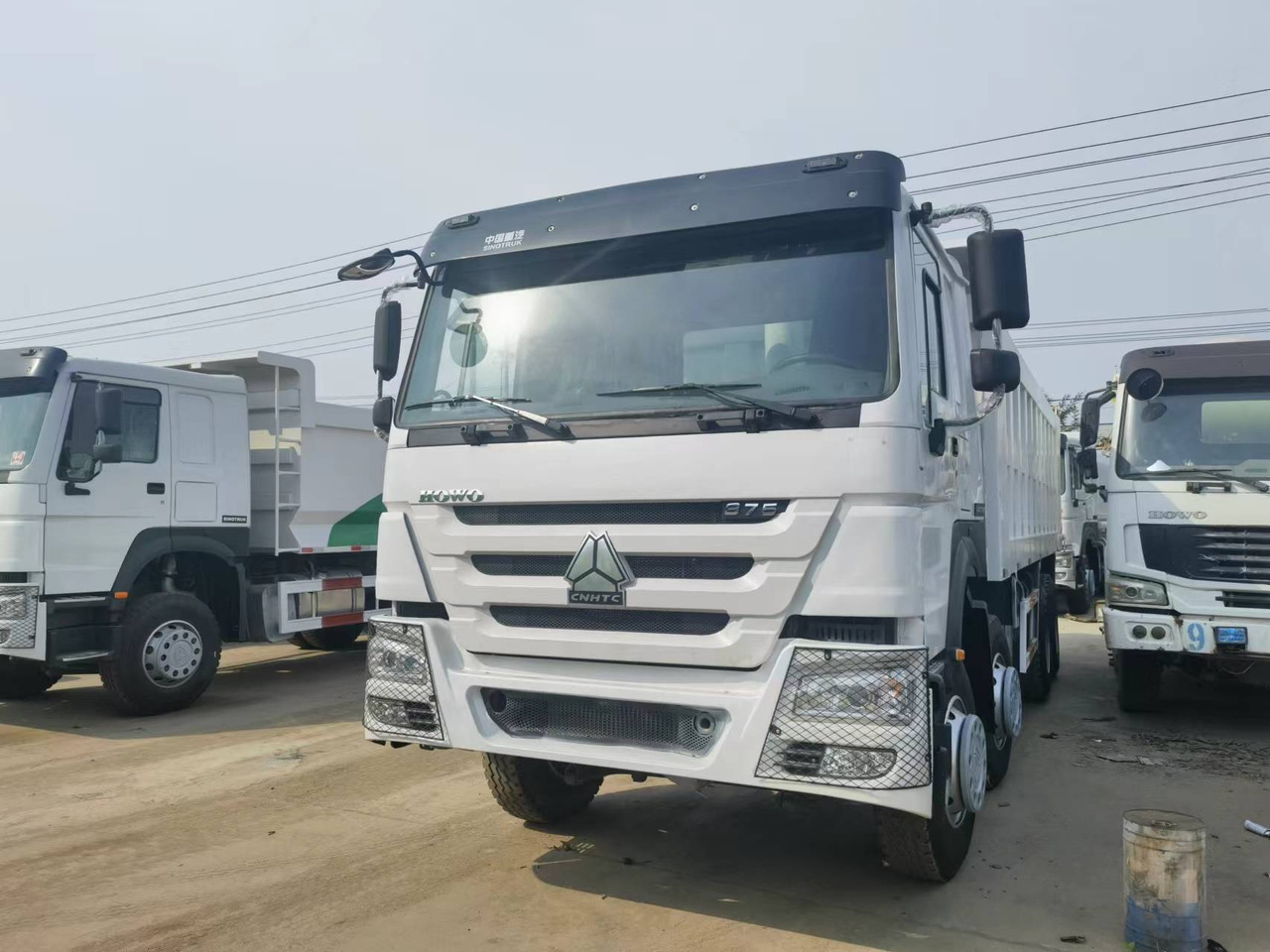 Sinotruk HOWO 375 8*4 Dump truck - Tipper: picture 4 Sinotruk HOWO 375 8*4 Dump truck - Tipper: picture 4