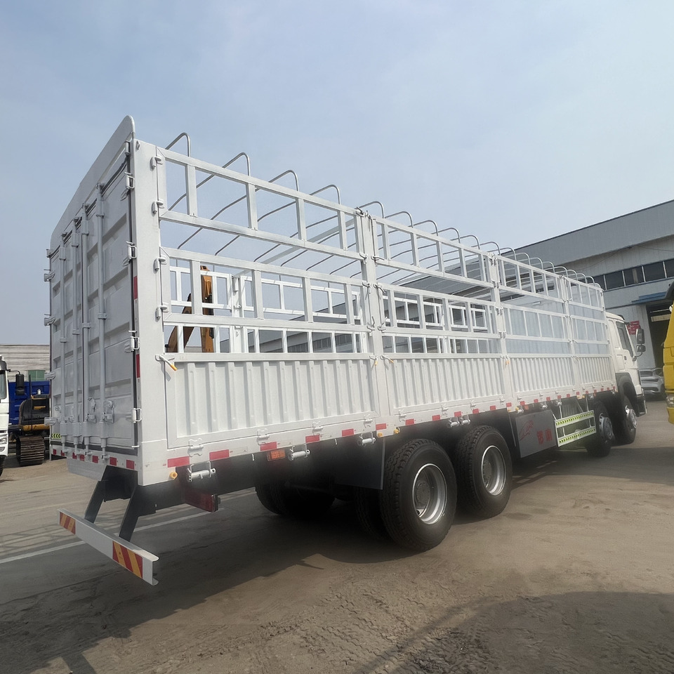 Sinotruk HOWO - Dropside/ Flatbed truck: picture 5 Sinotruk HOWO - Dropside/ Flatbed truck: picture 5