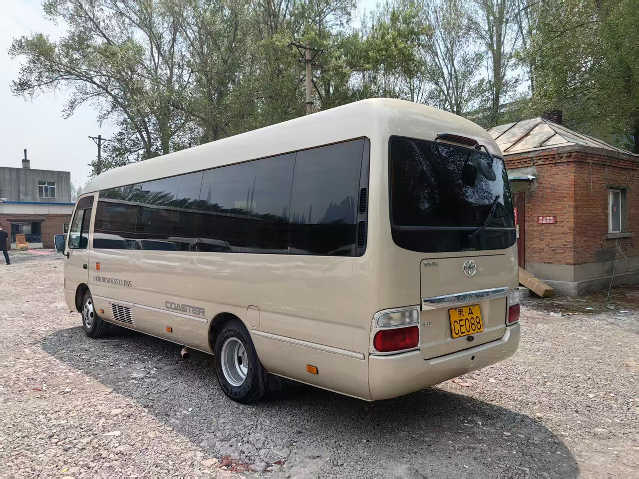 Toyota Coaster - Minibus, Passenger van: picture 5 Toyota Coaster - Minibus, Passenger van: picture 5