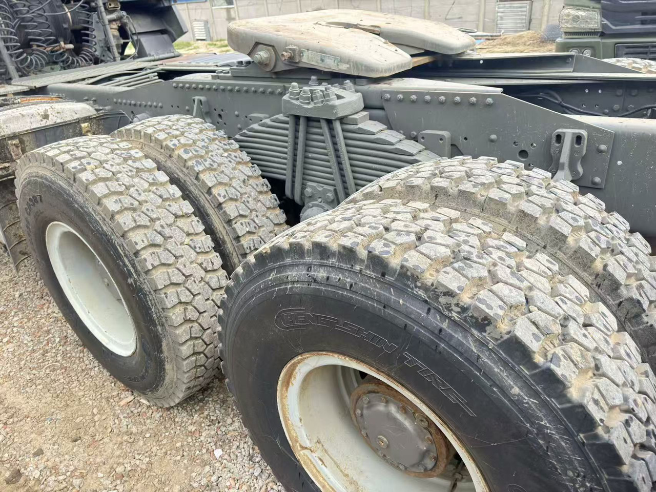 Sinotruk HOWO A7 - Tractor truck: picture 3 Sinotruk HOWO A7 - Tractor truck: picture 3