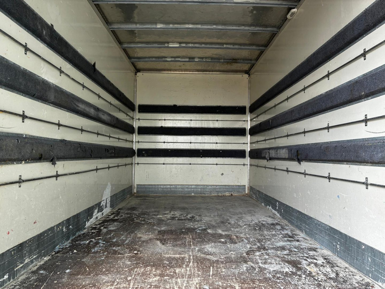 Caja cerrada IVECO 35C16 20m3 - Closed box van: picture 5 Caja cerrada IVECO 35C16 20m3 - Closed box van: picture 5