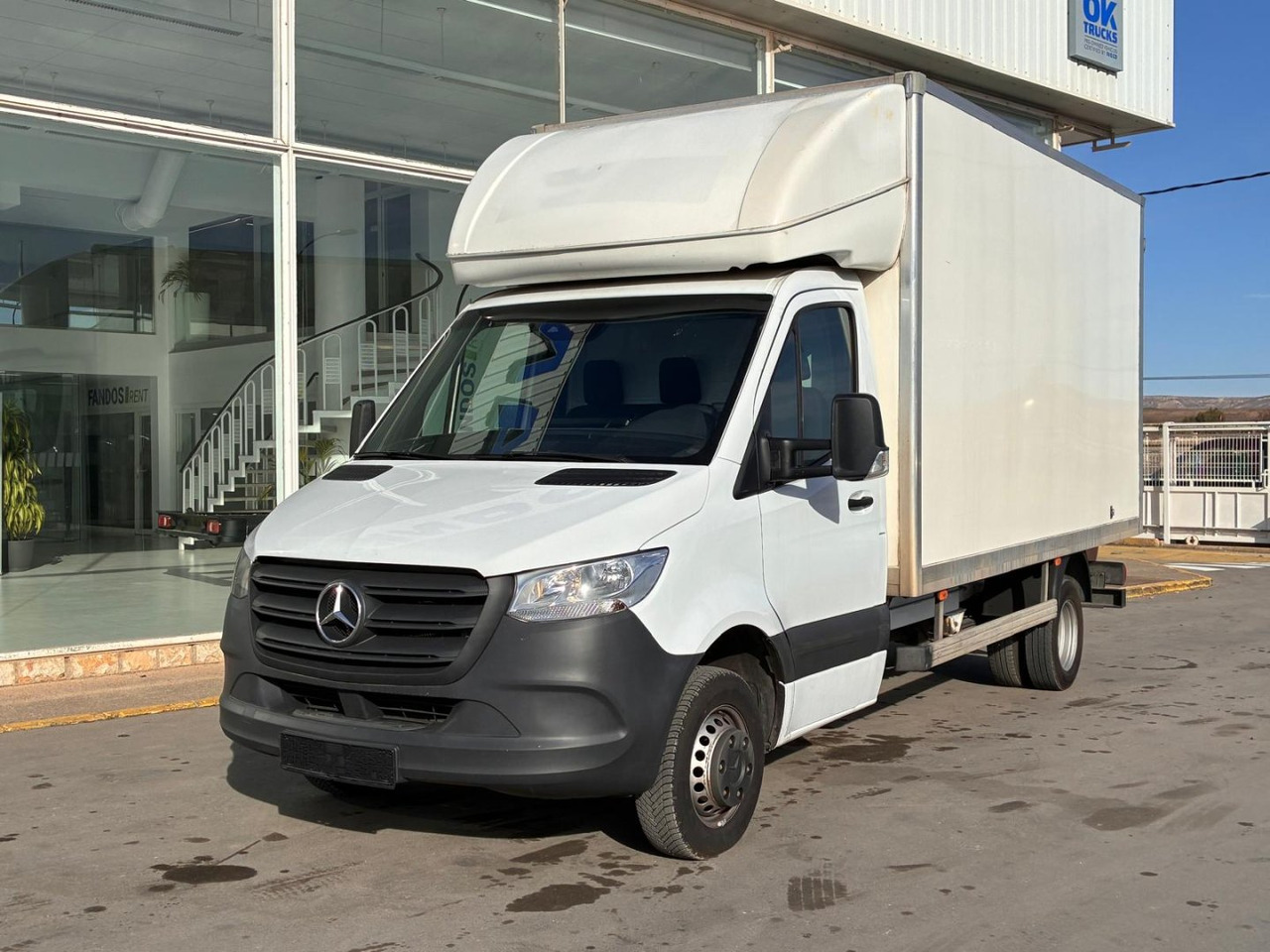 Caja cerrada Mercedes Sprinter 514 20m3 con puertas traseras - Closed box van: picture 1 Caja cerrada Mercedes Sprinter 514 20m3 con puertas traseras - Closed box van: picture 1