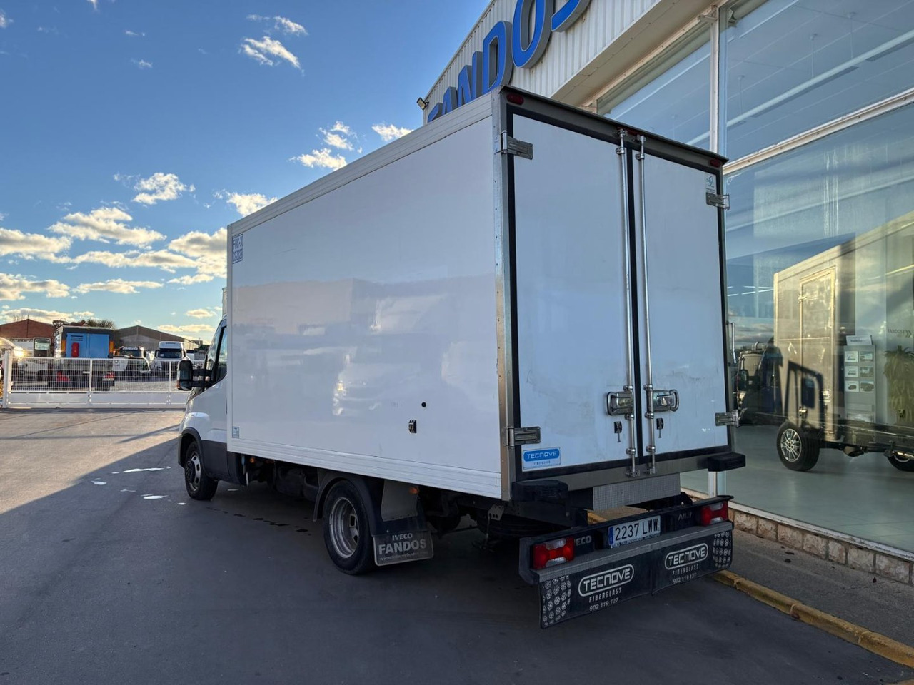 Frigorífico IVECO 35C16 3.0 FRIGORIFICA - Refrigerated delivery van: picture 3 Frigorífico IVECO 35C16 3.0 FRIGORIFICA - Refrigerated delivery van: picture 3