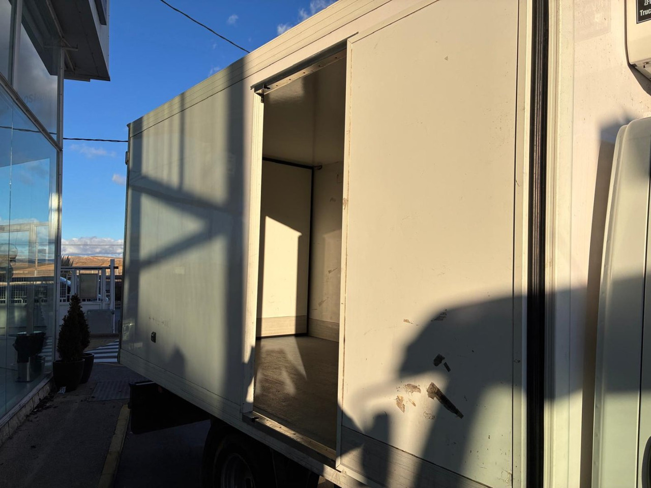 Frigorífico IVECO 35C16 3.0 FRIGORIFICA - Refrigerated delivery van: picture 4 Frigorífico IVECO 35C16 3.0 FRIGORIFICA - Refrigerated delivery van: picture 4