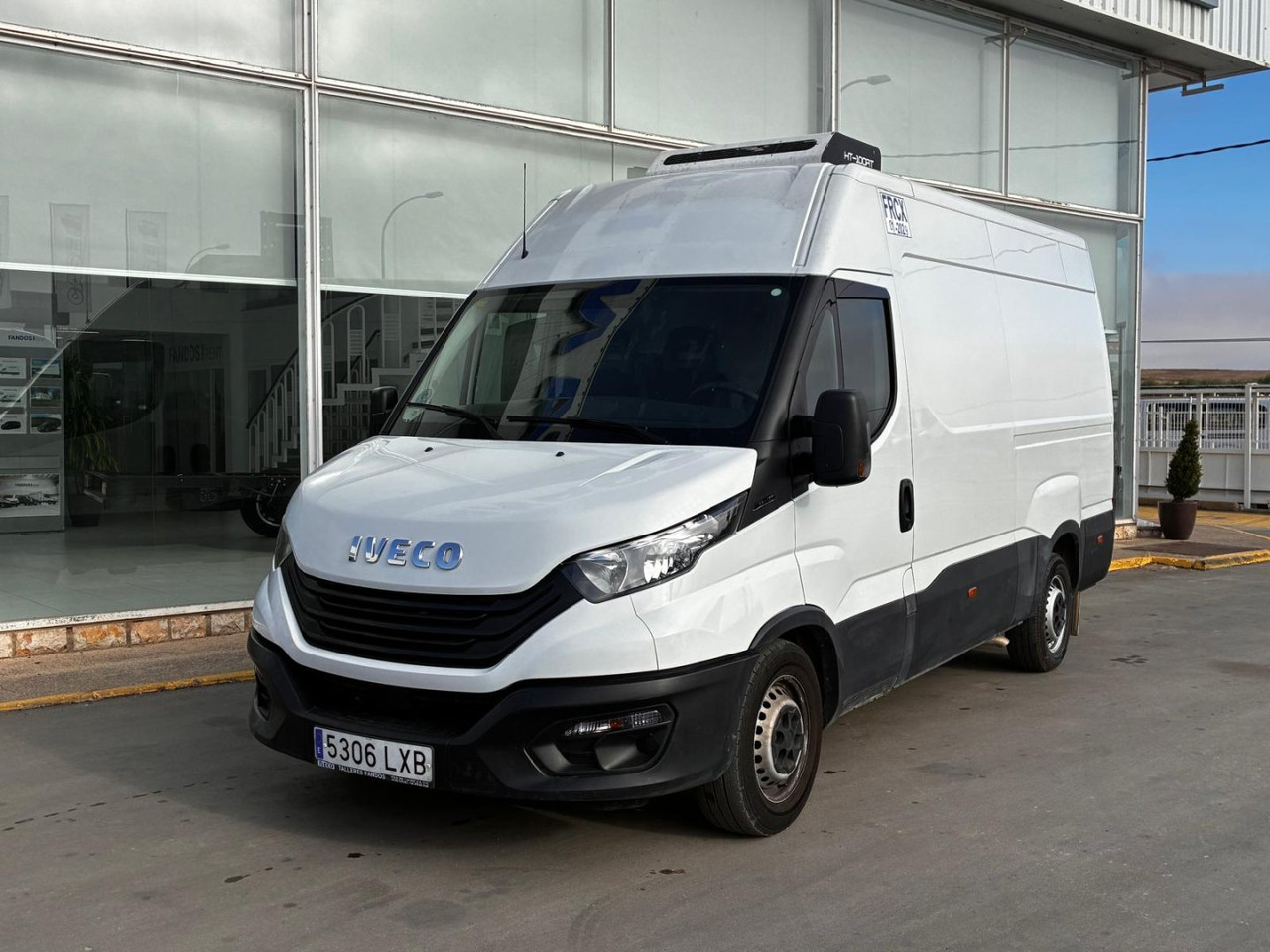 Frigorífico IVECO 35S16 V FRIGORÍFICA 12m3 - Refrigerated delivery van: picture 1 Frigorífico IVECO 35S16 V FRIGORÍFICA 12m3 - Refrigerated delivery van: picture 1