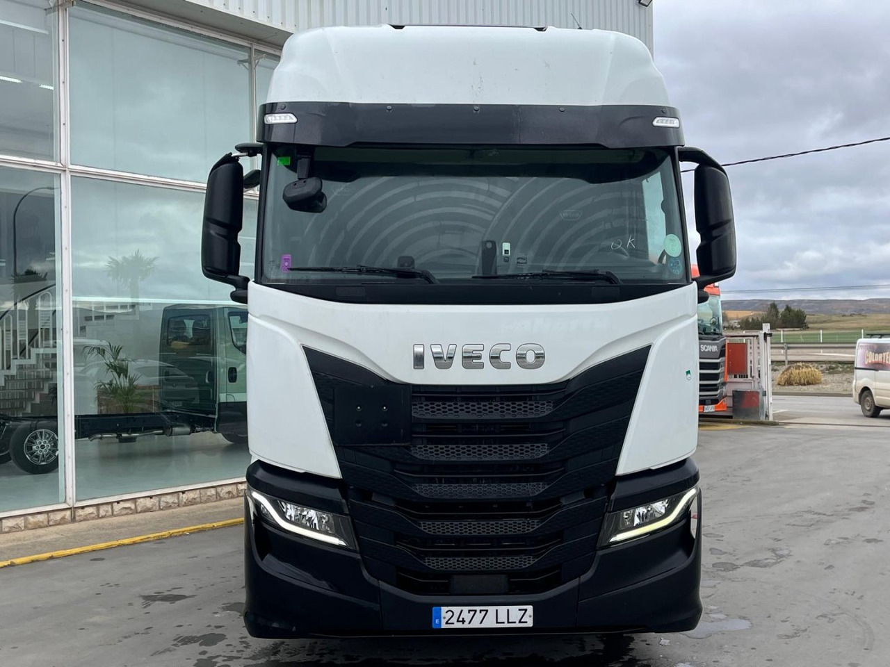Cabeza Tractora IVECO 460 AUTOMATICO, INTARDER . ADR - Tractor truck: picture 2 Cabeza Tractora IVECO 460 AUTOMATICO, INTARDER . ADR - Tractor truck: picture 2