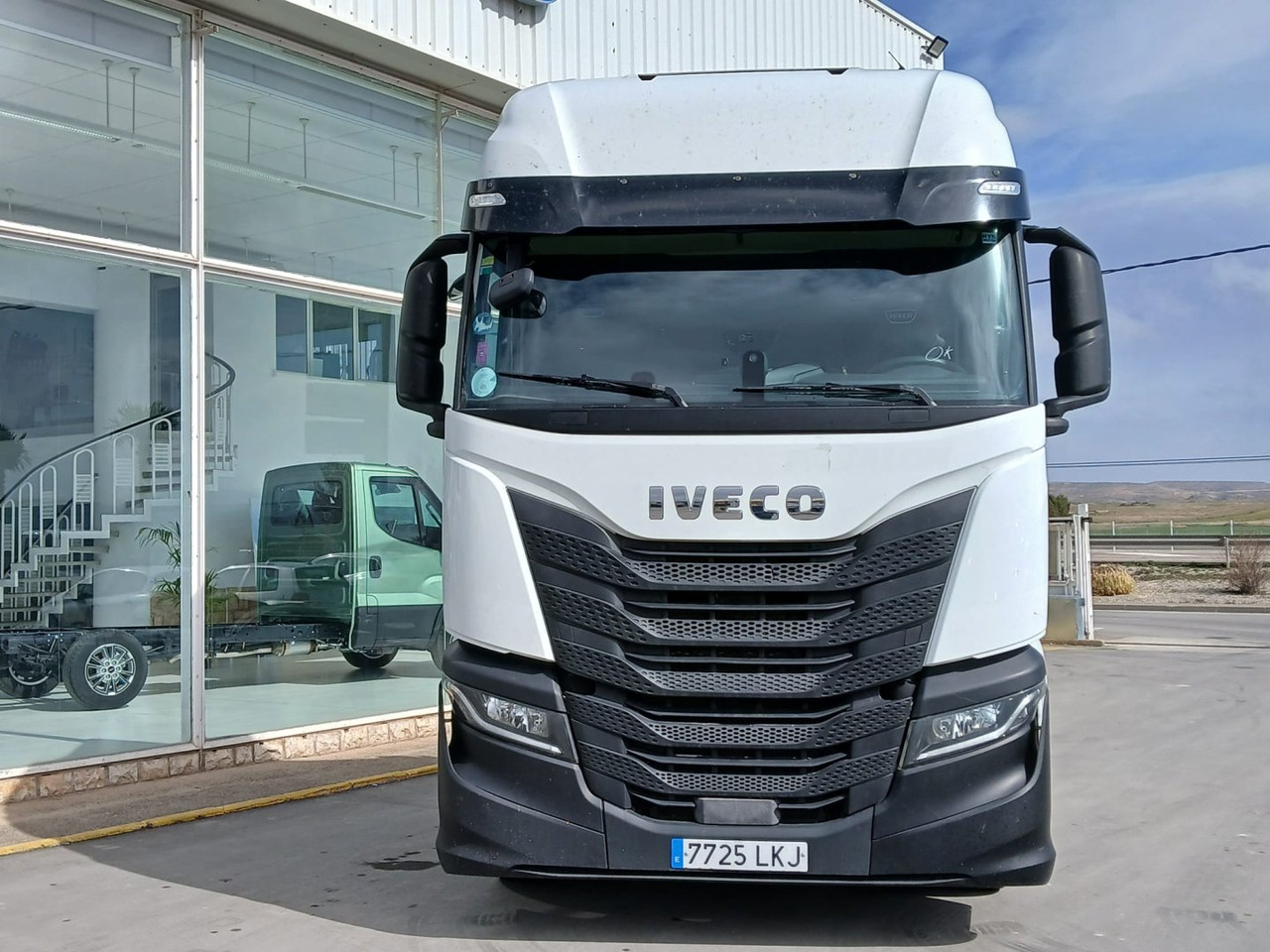 Cabeza Tractora IVECO 460 AUTOMATICO INTARDER ADR - Tractor truck: picture 2 Cabeza Tractora IVECO 460 AUTOMATICO INTARDER ADR - Tractor truck: picture 2