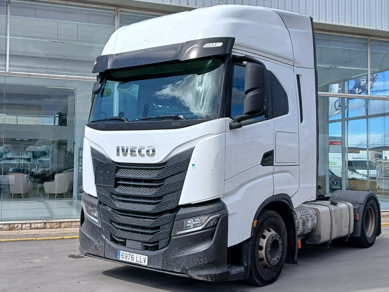 Cabeza Tractora IVECO 460 AUTOMATICO INTARDER ADR - Tractor truck: picture 1 Cabeza Tractora IVECO 460 AUTOMATICO INTARDER ADR - Tractor truck: picture 1