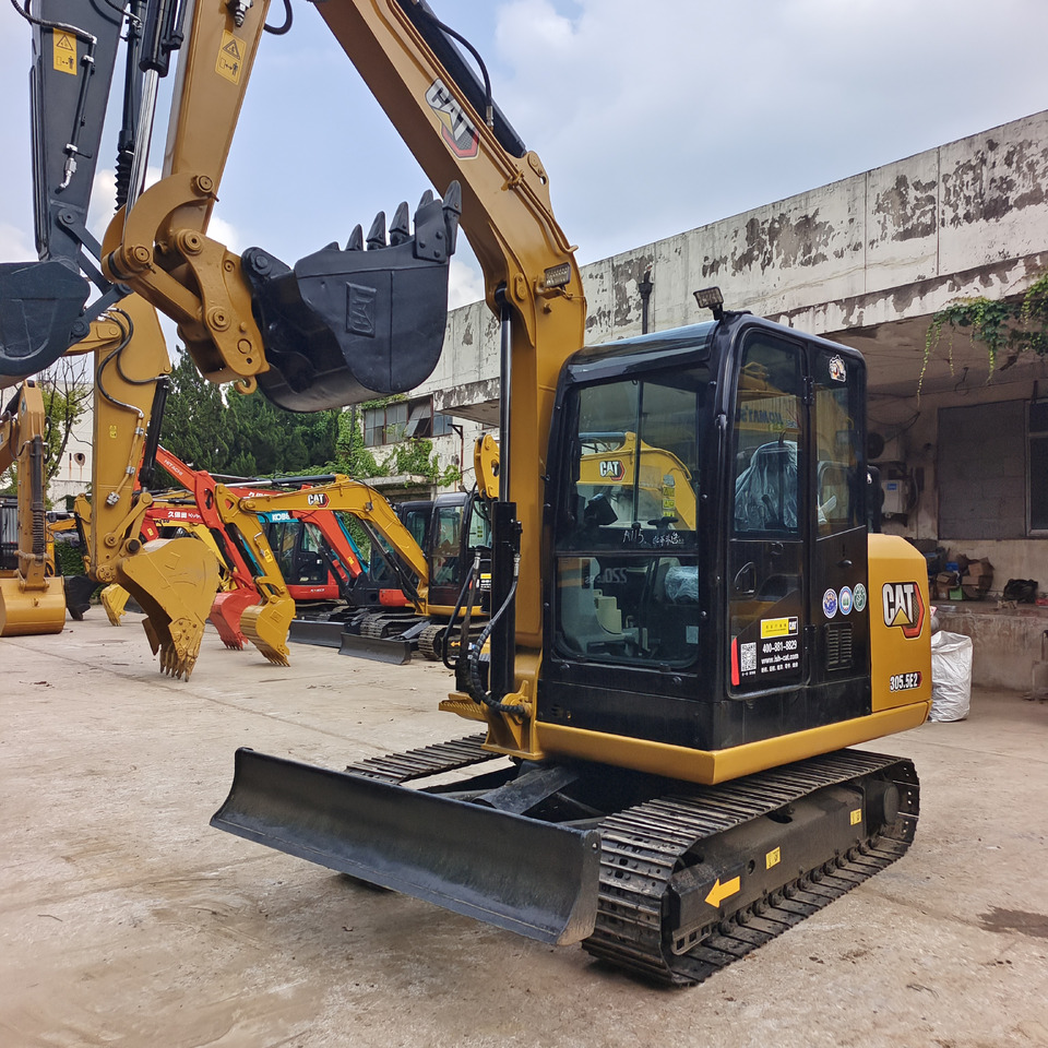 CAT 305.5 E2 - Mini excavator: picture 1 CAT 305.5 E2 - Mini excavator: picture 1