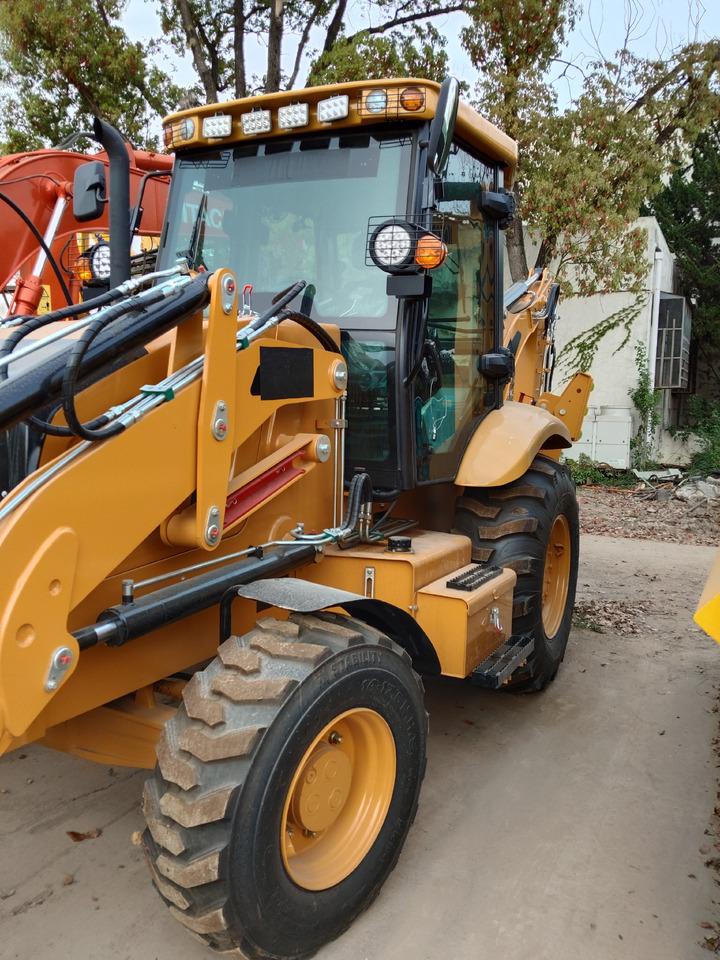 CAT 420F 100% NEW - Backhoe loader: picture 5 CAT 420F 100% NEW - Backhoe loader: picture 5