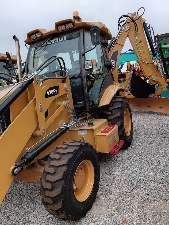 CAT 420F2 420FⅡ - Backhoe loader: picture 3 CAT 420F2 420FⅡ - Backhoe loader: picture 3