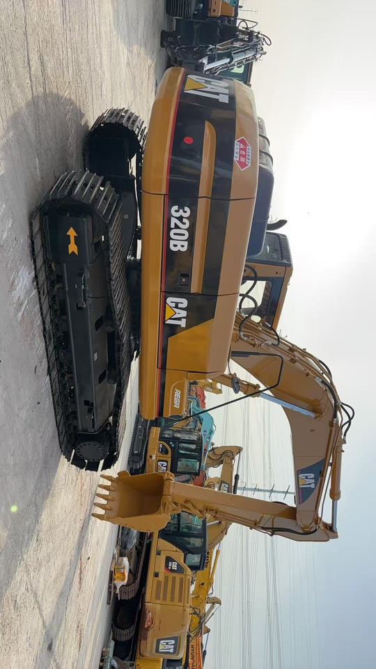 CATERPILLAR 320BL CAT 320 BL 320CL 320D2L - Crawler excavator: picture 4 CATERPILLAR 320BL CAT 320 BL 320CL 320D2L - Crawler excavator: picture 4