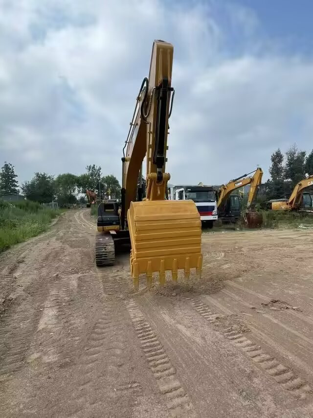CATERPILLAR 320D2 CAT 320 D2 L - Crawler excavator: picture 5 CATERPILLAR 320D2 CAT 320 D2 L - Crawler excavator: picture 5