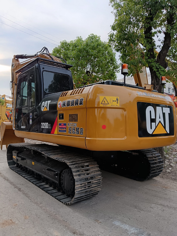 CATERPILLAR 320D2 L CAT 320D2L - Crawler excavator: picture 2 CATERPILLAR 320D2 L CAT 320D2L - Crawler excavator: picture 2