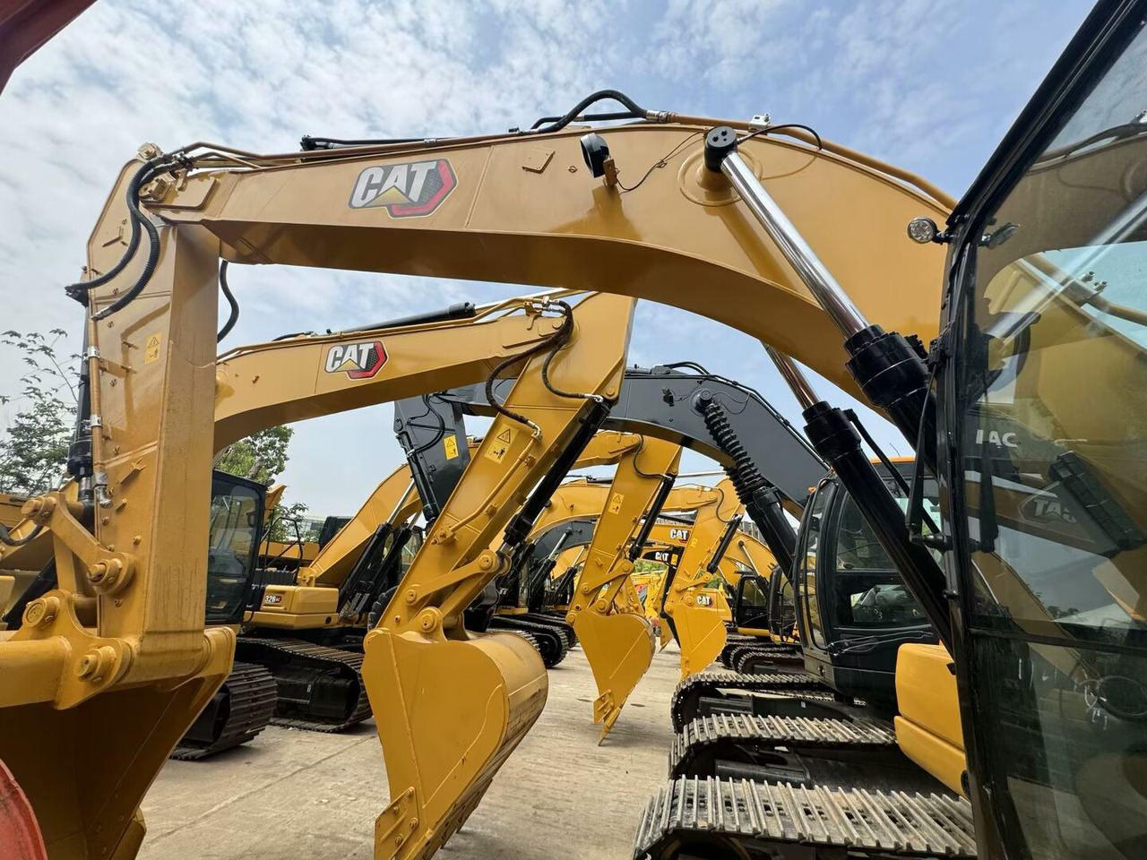 CATERPILLAR 323GC CAT 323 GC - Crawler excavator: picture 4 CATERPILLAR 323GC CAT 323 GC - Crawler excavator: picture 4