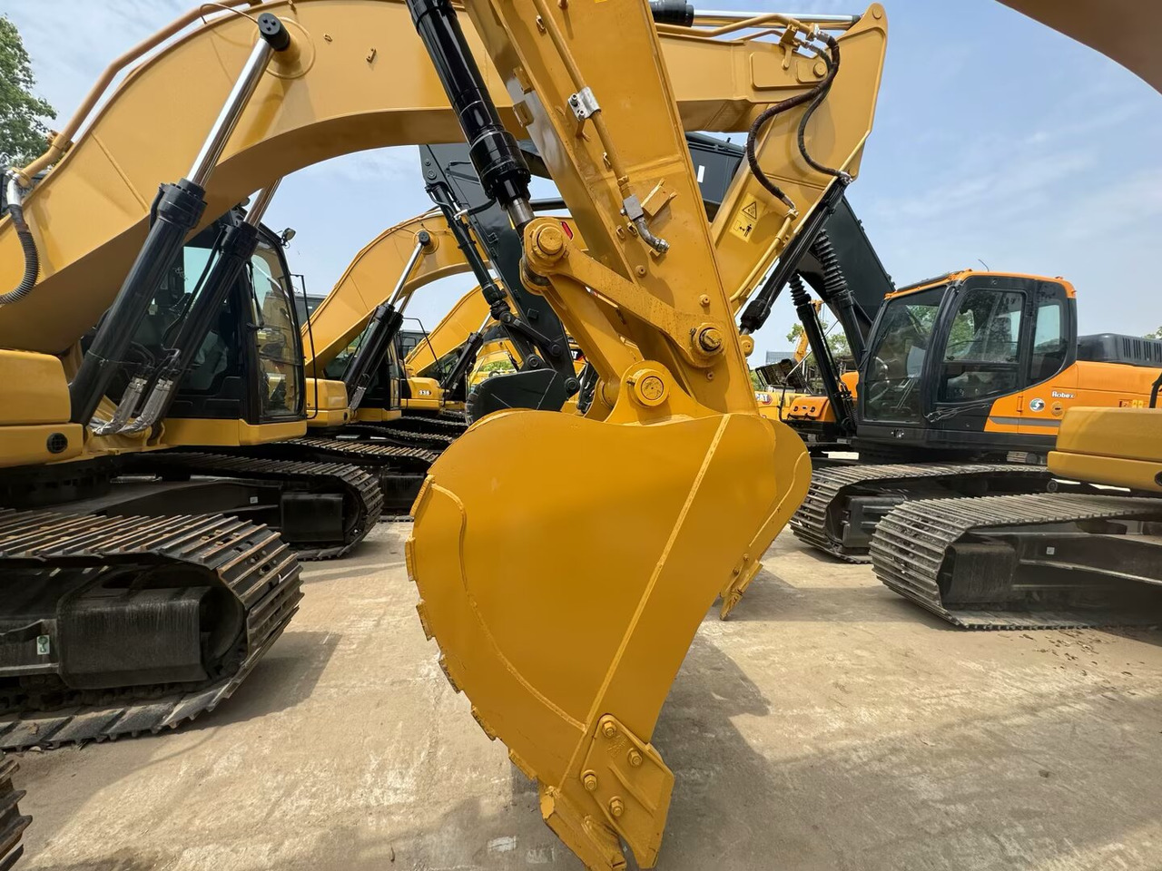CATERPILLAR 323GC CAT 323 GC - Crawler excavator: picture 3 CATERPILLAR 323GC CAT 323 GC - Crawler excavator: picture 3