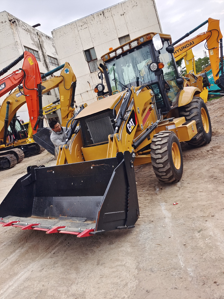 CATERPILLAR 420F CAT 100% NEW - Backhoe loader: picture 3 CATERPILLAR 420F CAT 100% NEW - Backhoe loader: picture 3