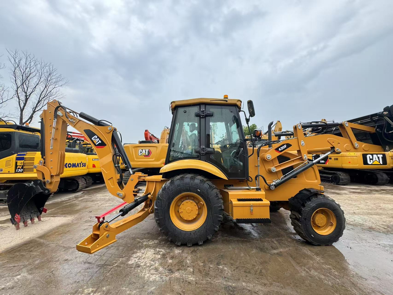 CATERPILLAR 420F CAT 420F2 - Backhoe loader: picture 1 CATERPILLAR 420F CAT 420F2 - Backhoe loader: picture 1