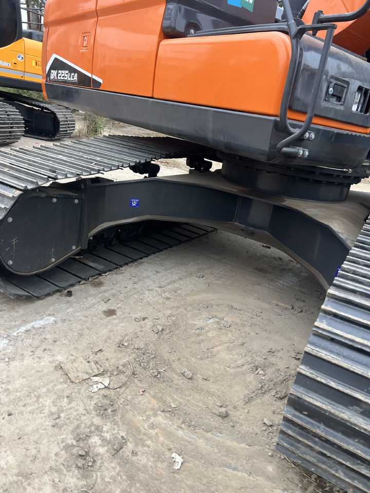 DEVELON DX225LCA - Crawler excavator: picture 5 DEVELON DX225LCA - Crawler excavator: picture 5