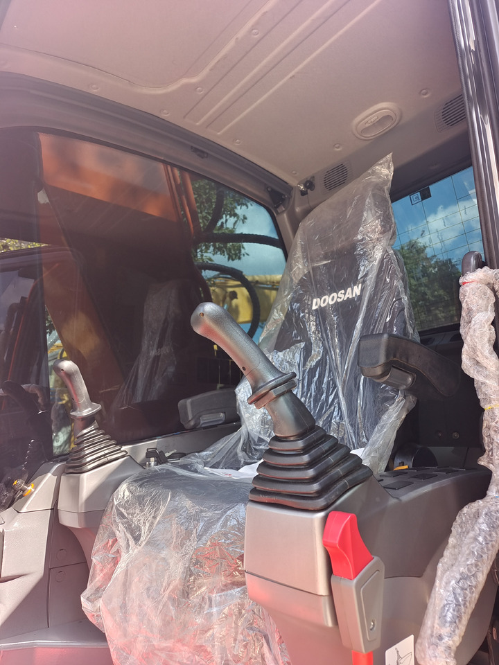 DOOSAN DX225 LCA DX 225 LC - 9C - Crawler excavator: picture 4 DOOSAN DX225 LCA DX 225 LC - 9C - Crawler excavator: picture 4