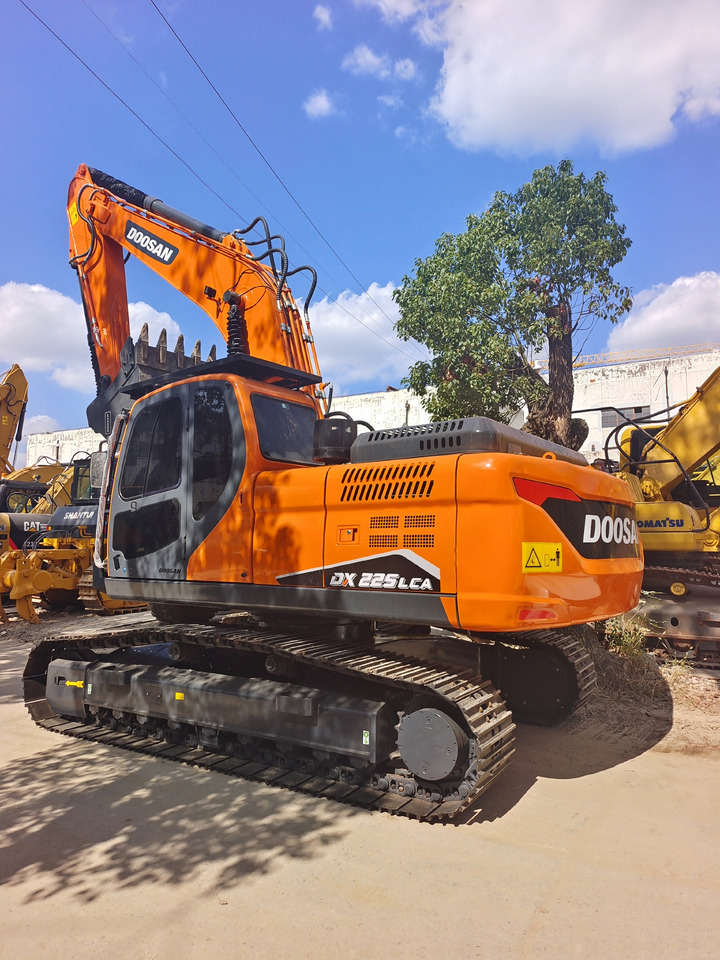 DOOSAN DX225 LCA DX 225 LC - 9C - Crawler excavator: picture 1 DOOSAN DX225 LCA DX 225 LC - 9C - Crawler excavator: picture 1