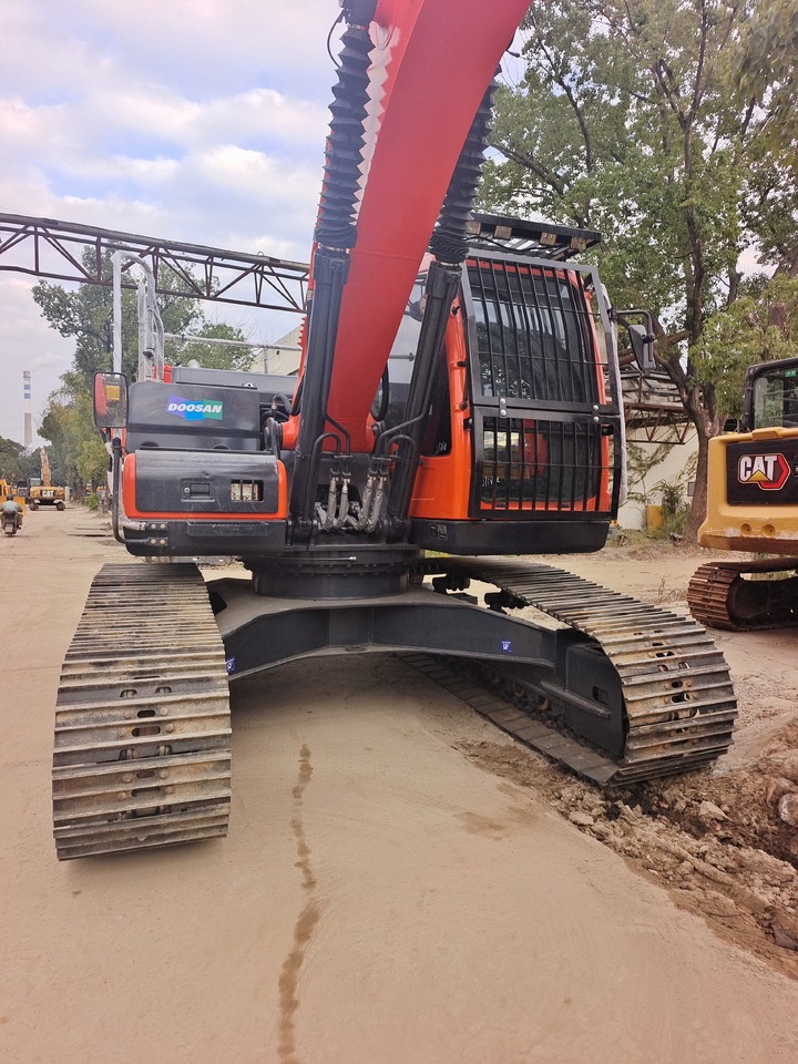 DOOSAN DX225LCA DX225 LC-9C DX300 DX340 - Crawler excavator: picture 4 DOOSAN DX225LCA DX225 LC-9C DX300 DX340 - Crawler excavator: picture 4
