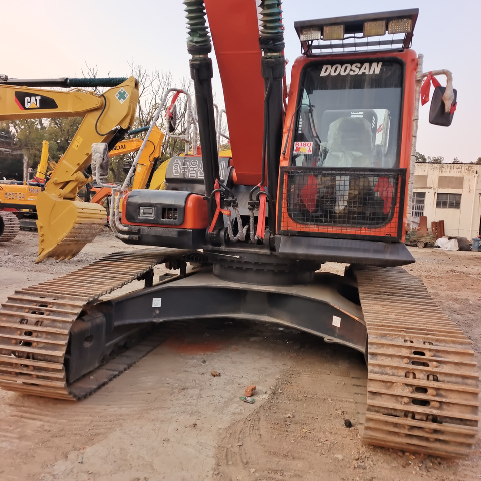 Crawler excavator DOOSAN DX300 DX300LC-9C DX300LCA DX340 DX225: picture 8