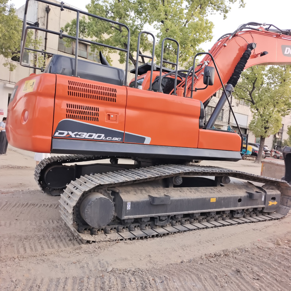 DOOSAN DX300LC-9C DX300 LCA DX340 DX225 - Crawler excavator: picture 2 DOOSAN DX300LC-9C DX300 LCA DX340 DX225 - Crawler excavator: picture 2