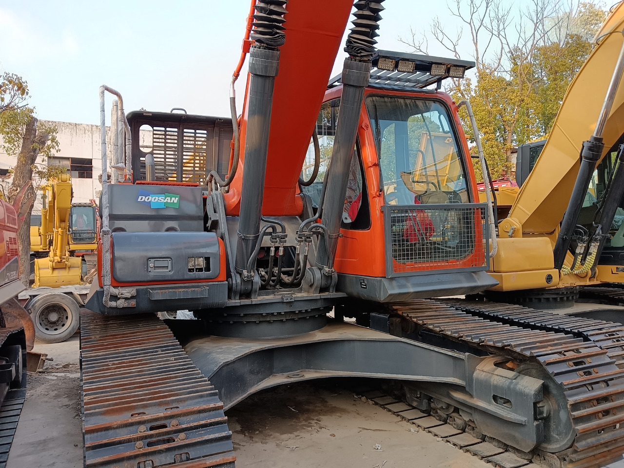DOOSAN DX340 LCA DX340 LC - 9C - Crawler excavator: picture 3 DOOSAN DX340 LCA DX340 LC - 9C - Crawler excavator: picture 3