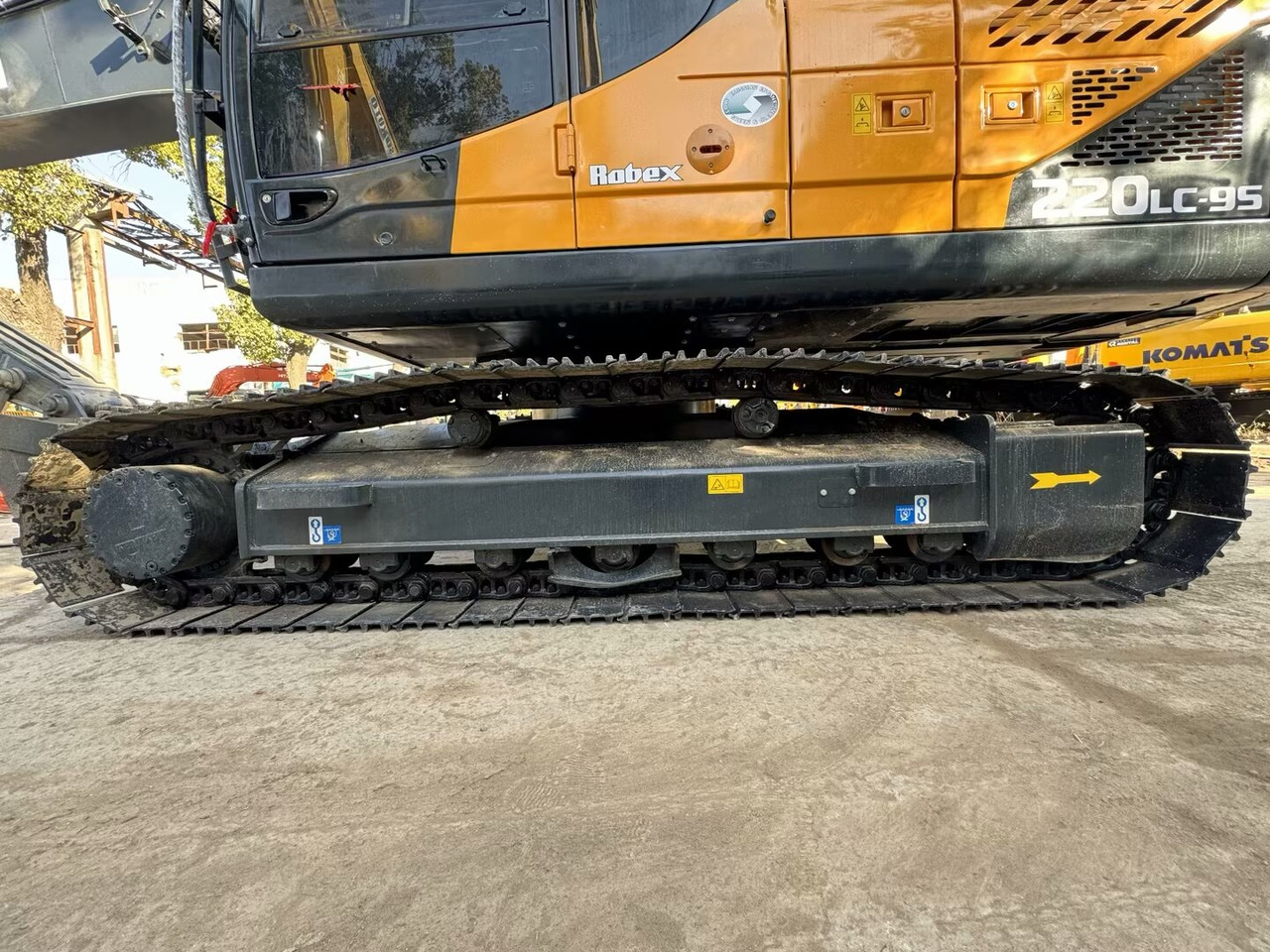 HYUNDAI 220LC-9S HX220HD HX225HD - Crawler excavator: picture 4 HYUNDAI 220LC-9S HX220HD HX225HD - Crawler excavator: picture 4