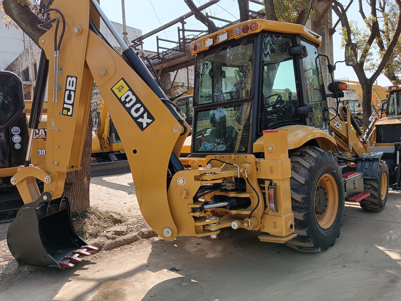 JCB 3CX BRAND NEW - Backhoe loader: picture 1 JCB 3CX BRAND NEW - Backhoe loader: picture 1