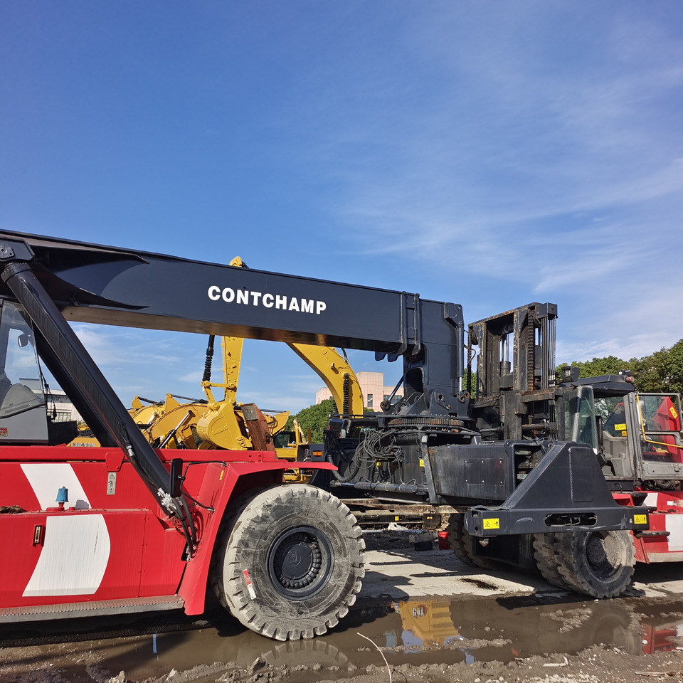 KALMAR DRT450 60S5K Euro 5 Tier 5 Stage V - Reach stacker: picture 4 KALMAR DRT450 60S5K Euro 5 Tier 5 Stage V - Reach stacker: picture 4