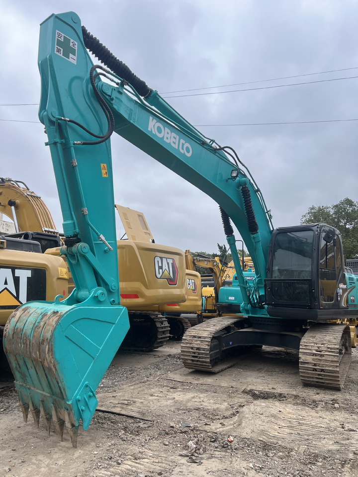 KOBELCO SK200-8 - Crawler excavator: picture 3 KOBELCO SK200-8 - Crawler excavator: picture 3