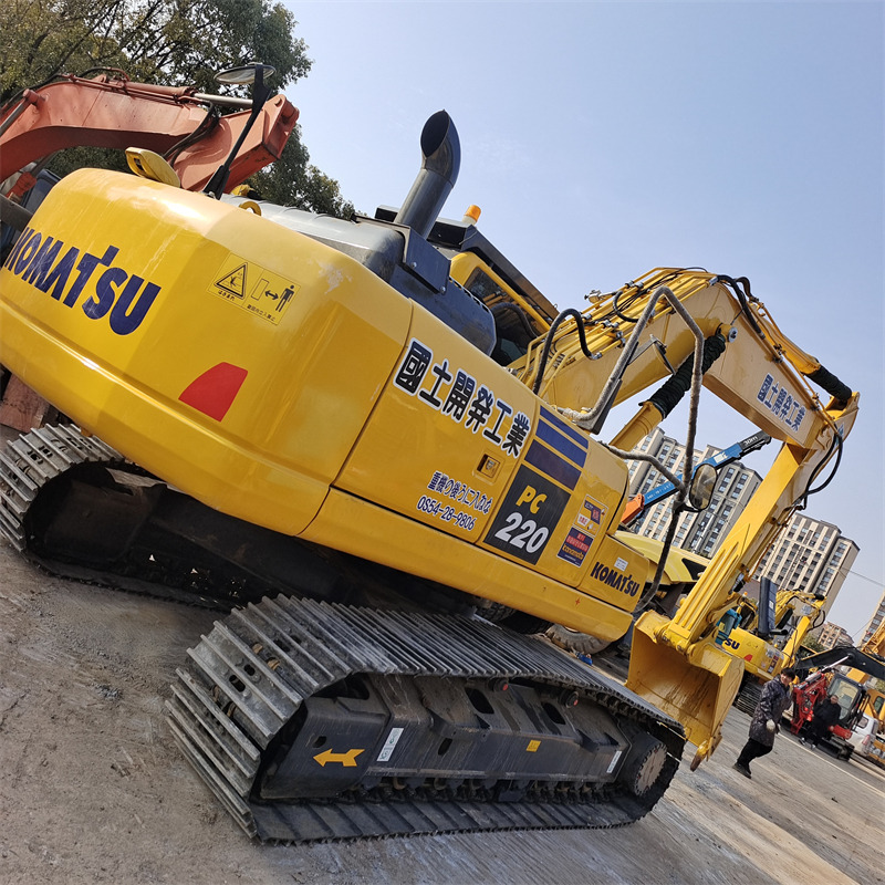 KOMATSU PC 220 - 8 N1 - Crawler excavator: picture 2 KOMATSU PC 220 - 8 N1 - Crawler excavator: picture 2