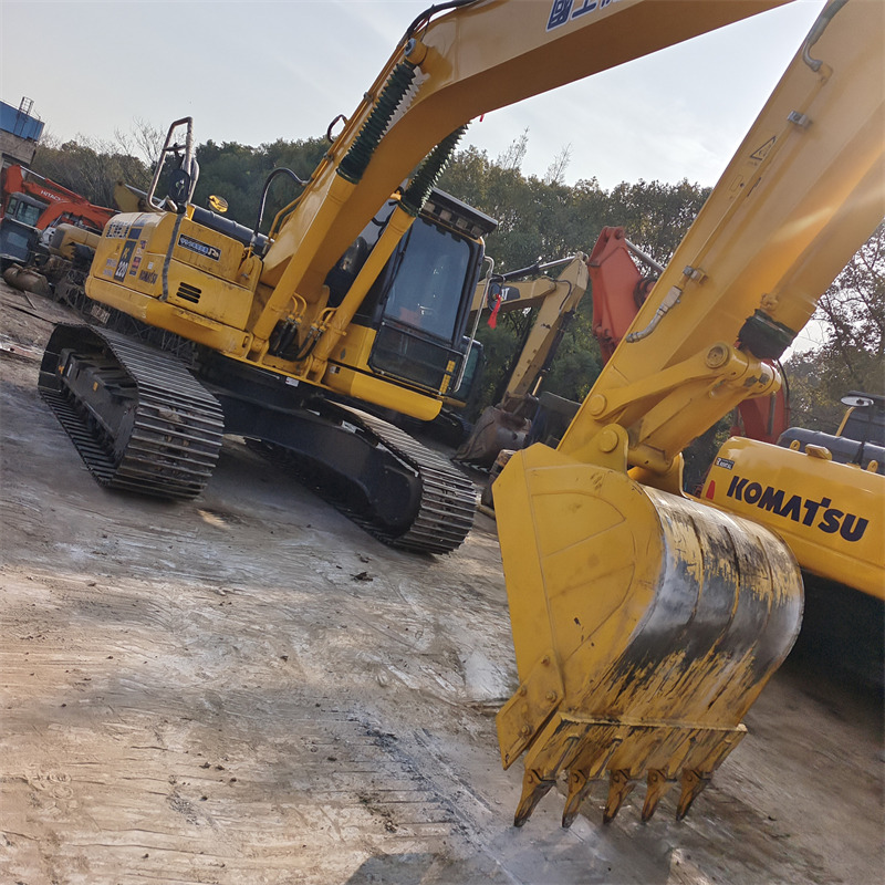 KOMATSU PC 220 - 8 N1 - Crawler excavator: picture 5 KOMATSU PC 220 - 8 N1 - Crawler excavator: picture 5